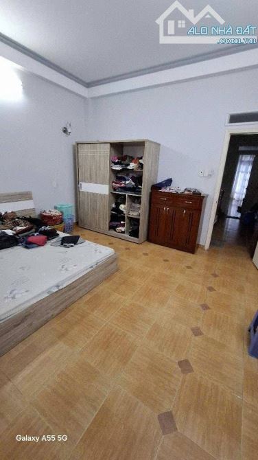 Nhà mặt tiền đường lớn gần khu Tên lửa quận Bình Tân. - 2