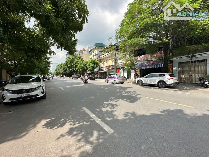 Bán nhà mặt phố Hạ Yên Quyết,Cầu Giấy diện tích 55m, Mặt tiền 5,3m.Giá đầu tư chỉ 20,5 tỷ - 2