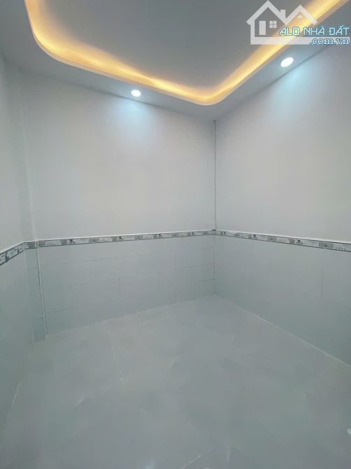 1/ Khu Lê Văn Quới, gần Bốn Xã, Q. Tân Phú, Q. 11. Nhà mới đẹp. 47m2, 2 tầng, hxh - 2