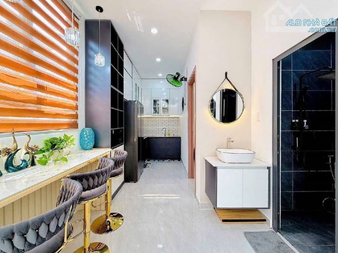 NHÀ ĐẸP LUNG LINH – PHẠM VĂN CHIÊU, GÒ VẤP – 3 TẦNG – HƠN 4 TỶ  ✨ DT 45m², 3 tầng - 2