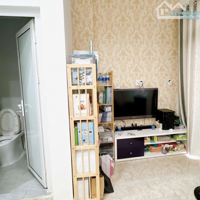 Bán nhà hẻm xe hơi 266 Bùi Minh Trực Phường Bình Đông. Nhà hoàn công đủ 9.5 Tỷ - 2