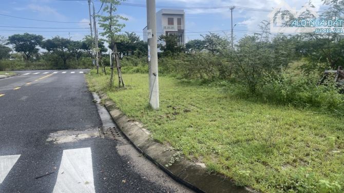🎉🎉Đất lô góc 3 mặt thoáng giá chào bán 79.5 tỷ là giá bán thấp nhất thị trường hiện nay - 2