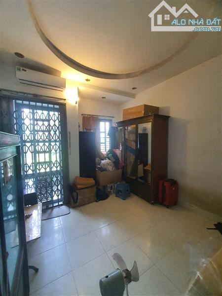 NHÀ ĐẸP HXH 3 TẦNG KIÊN CỐ  – SÁT MẶT TIỀN KINH DƯƠNG VƯƠNG – GIÁ 4.X TỶ - 2