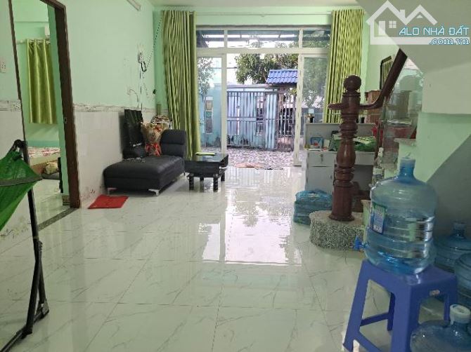 NGAY CẦU ÔNG THÌN QUY ĐỨC BÌNH CHÁNH 190M2 NGANG10 DÀI 20M NHỈNH 4 TỶ - 2