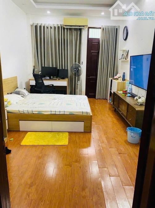 Nhà đẹp, Quan Nhẫn, Ngõ rộng, An sinh đỉnh, DT 30m2 x 5 tầng, MT 3,6m, Giá 8,1 tỷ - 2