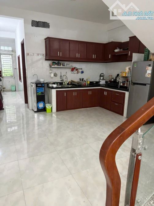 8,2 TỶ- NHÀ 2 TẦNG MẶT TIỀN THÍCH THIỆN CHIỂU – GẦN BIỂN – ĐƯỜNG 5M5 – SƠN TRÀ ĐÀ NẴNG - 2