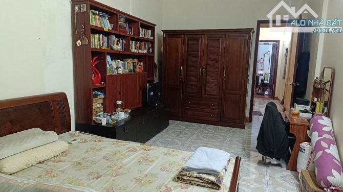Bán Nhà Phố Víp Láng Hạ_ĐỐNG ĐA_Sát Phố _ở Sướng_DT90m2_4T_MT3.8_GIÁ 22.5 TỶ - 2