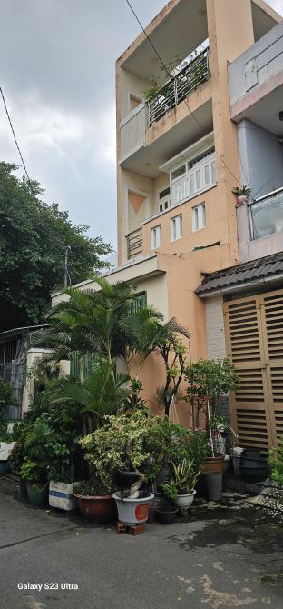 NHÀ BÌNH TÂN- HL2- SÁT BV BÌNH TÂN - HẺM XE TẢI - 2 TẦNG- 64M2 - CHỈ 5X TỶ - 2