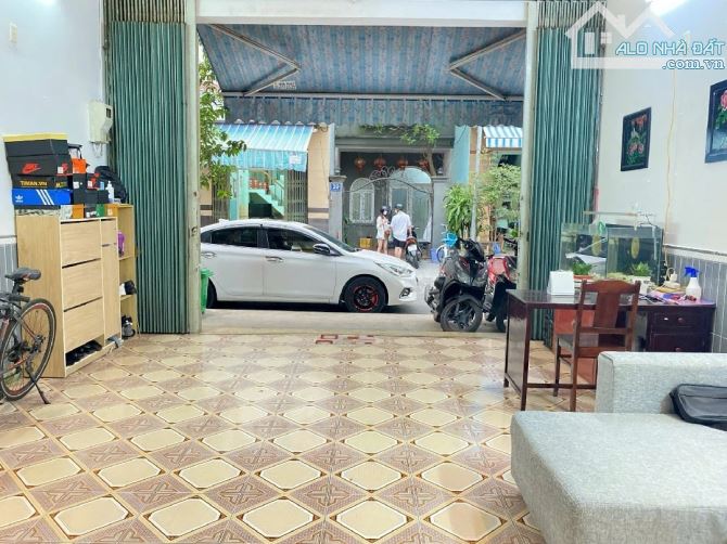 Bán nhanh nhà 2 tầng MT Phan Phú Thiên gần biển Thanh Khê - 2