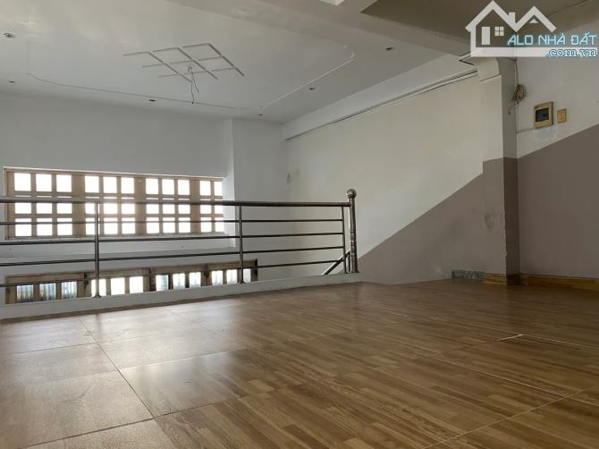 🏡 Bán nhà Lê Hồng Phong 53m² 5 tầng – 18 tỷ – Ô TÔ TRONG NHÀ - 2