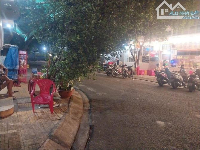 🌟 LÔ GÓC 2 MẶT TIỀN – HẺM XE TẢI KINH DOANH – NHÀ ĐẸP TÂN SƠN NHÌ – DIỆN TÍCH 60M² - 2