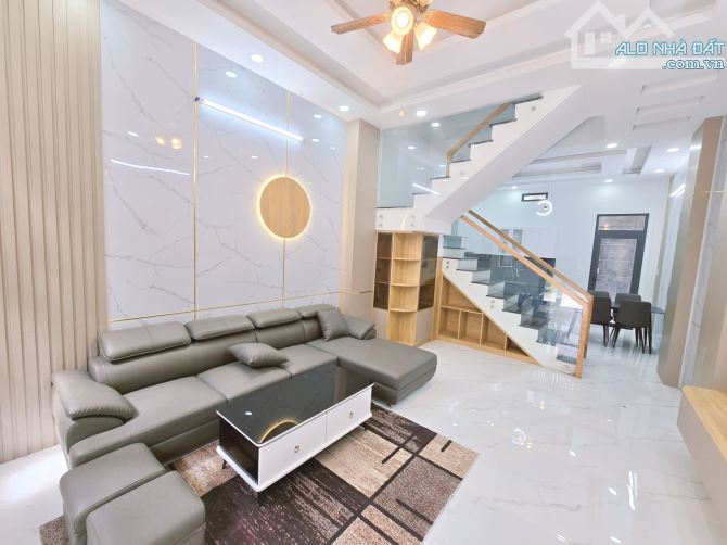 🌴Bán nhà 3 tầng mới - 51mv, hẻm xe hơi, ngay ĐHTC Maketing. Long Trường, Thủ Đức. - 2
