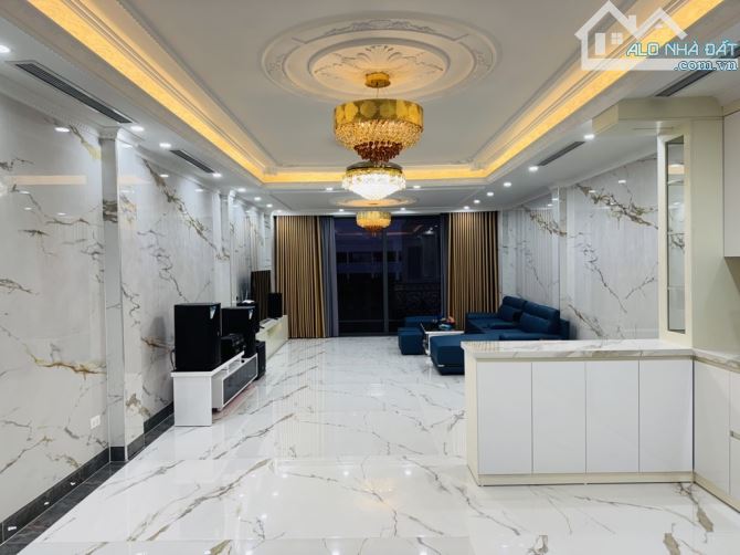 Bán nhà HOÀNG QUỐC VIỆT - Gara Ôtô, Thang máy - 66m2x6 Tầng, 2 thoáng - 26,3 tỷ - 2