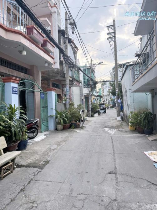 Nhà đẹp CX Phú Lâm A Q6 - 3 PN - Hẻm thông 3m - Nở hậu - Hướng Tây Nam - SHR - 2