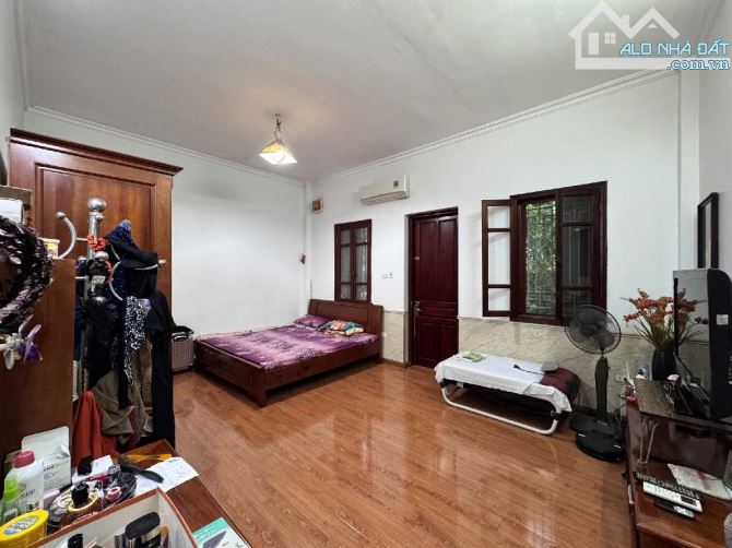 Bán nhà Phân lô, Vỉa hè, Ôtô tránh - NGHĨA ĐÔ, CẦU GIẤY - 81m, 5Tầng, Mt rộng - 28,8 tỷ - 2