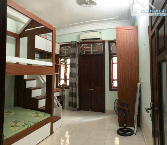 Bán nhà Khương Đình, 36m² ngõ thông gần phố, 6 phòng cho thuê dòng tiền đẹp - 2