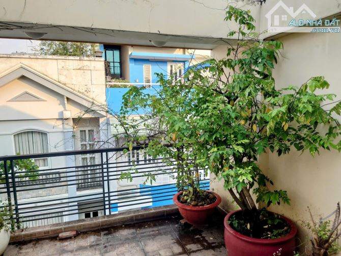 Siêu phẩm Hoa Lan – Phú Nhuận! Hầm + 3 lầu, 5PN, giá chỉ 18 tỷ, sổ hồng sang tên ngay! - 2