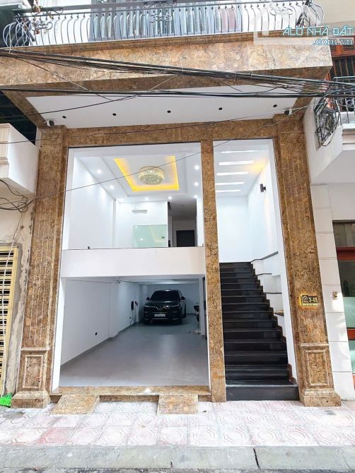 Bán tòa nhà văn phòng 8 tầng thang máy, phân lô Lạc Trung, ô tô tránh, chỉ 29,8 tỷ - 2
