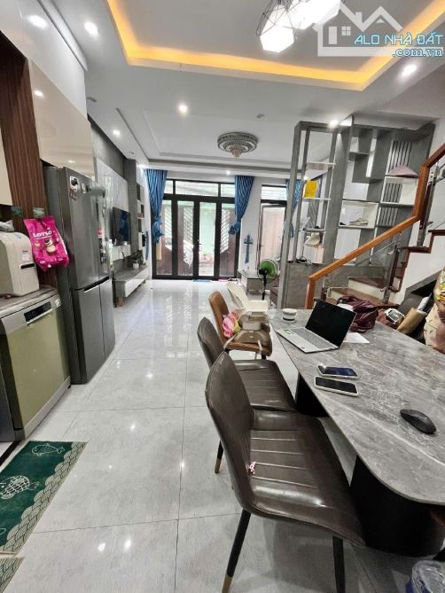 1010 Siêu Phẩm nhà 4 Tầng - Đường Thi Sách - Nhà Mới - Đẹp - Sang Trọng - Trung tâm thành - 2