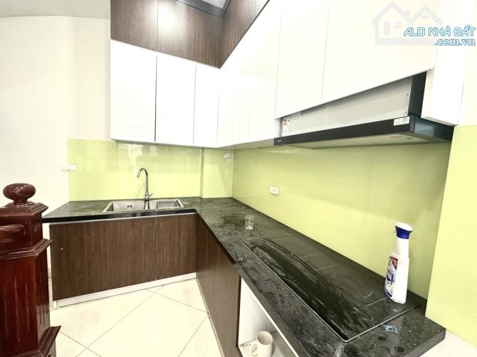 Vĩnh Hưng - 38m2 - mặt tiền 4m- nhà cực thoáng có sân để xe! - 2