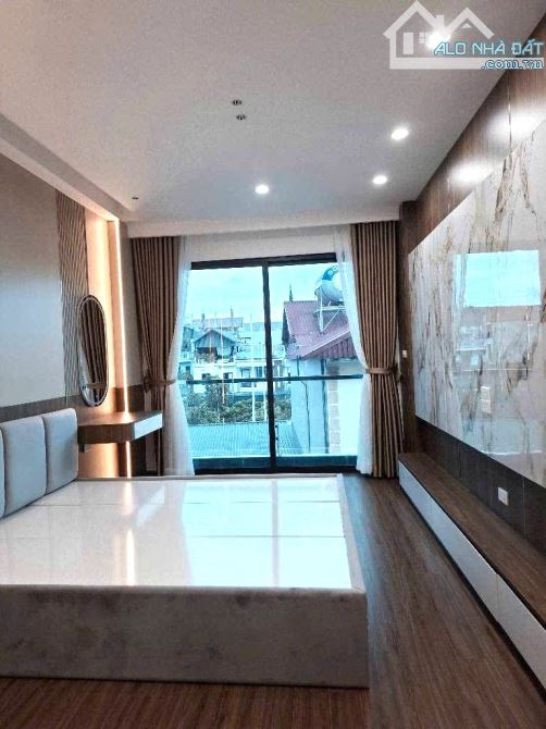 BÁN NHÀ ĐƯỜNG BÁT KHỐI 45M2, 6 TẦNG THANG MÁY, GARA Ô TÔ, 9.5 TỶ. - 2