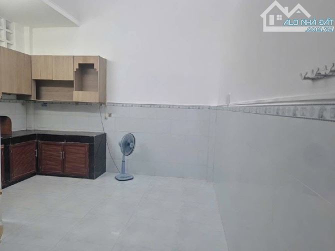 ĐƯỜNG NHỰA 6M - KINH DOANH ĐA NGHÀNH NGHỀ  - XE HƠI NGỦ TRONG NHÀ - 61M2 - CHỈ HƠN 6 TỶ - 2