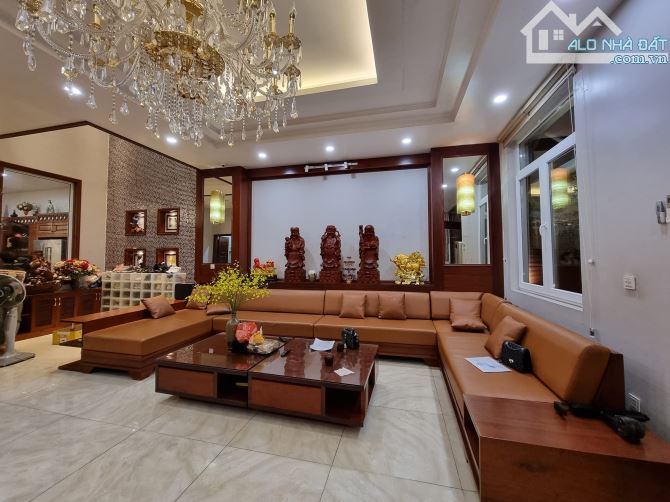 Bán gấp nhà PHẠM TUẤN TÀI, CẦU GIẤY, 50m, 5T, Mt 4.5m, oto, Kinh doanh, Nhỉnh 18 tỷ. - 2