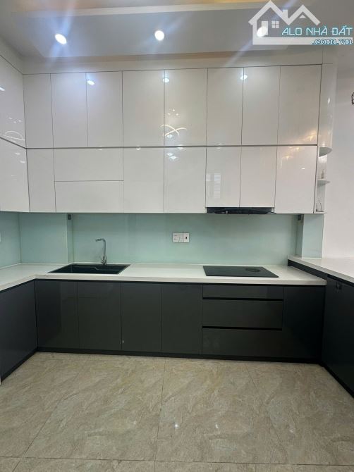 MẶT TIỀN TRẦN THÁI TÔNG – KINH DOANH ĐỈNH – NHÀ MỚI Ở NGAY – KHU AN NINH TỐT - 2