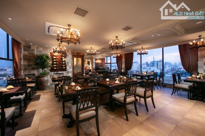 KHÁCH SẠNMặt phố Hàng Bông - 160m2 - 35 phòng - 168 tỷ - Doanh thu 1,9 tỷ/ tháng
