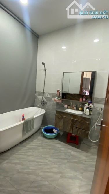 NHÀ ĐẸP 4 TẦNG KHU DÂN CƯ CẠNH BỆNH VIỆN THỦ ĐỨC - 3