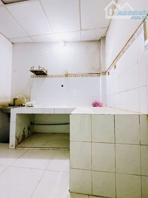 NHÀ2 TẦNG  NGAY SÁT CHỢ ĐÔNG THẠNH CHỈ 2,5 TỶ TL - 3
