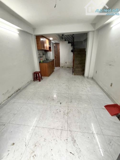 CMT8 giáp Tô Hiến Thành quận 3 khu dân cư sầm uất - 3