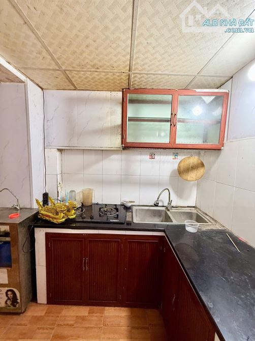 CÁCH Ô TÔ TRÁNH 10M- - Ô TÔ NHỎ LÙI CỬA- GIÁ ĐẦU TƯ- TIỆN ÍCH NGẬP TRÀN- TRUNG TÂM ĐỐNG ĐA - 3