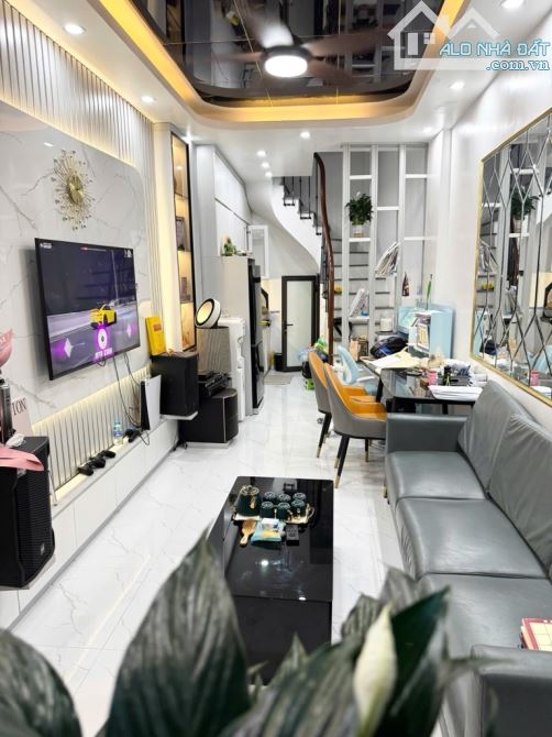 KHÂM THIÊN TRUNG PHỤNG 50m² 4 TẦNG XÂY MỚI FULL NỘI THẤT XỊN SÒ 7,18 TỶ - 3