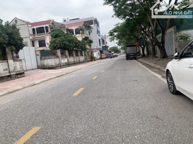 Bán 75m đất phân lô tổ 32 phường Long Biên, cạnh chợ Cự Khối, gần vườn hoa Cự Khối - 3