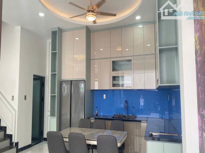 ⭐️ Nhà Mới SHR 3 tầng HXH né 61m2 – Đông Hưng Thuận 9 Quận 12 - 3