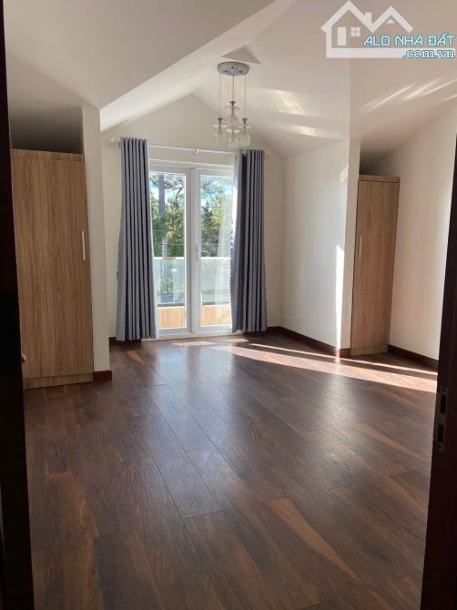 🏡 Cần Bán Nhà Phố Mặt Tiền Đường Ngô Tất Tố, P.08, Đà Lạt – Vị Trí Đẹp, Sổ Hồng Riêng - 3