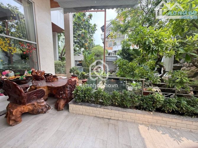 Bán Biệt Thự căn góc Mặt Tiền Nội Bộ ngay Cách Mạng Tháng 8, Tân Bình ( 20x25m) Hầm 4 Tầng - 3