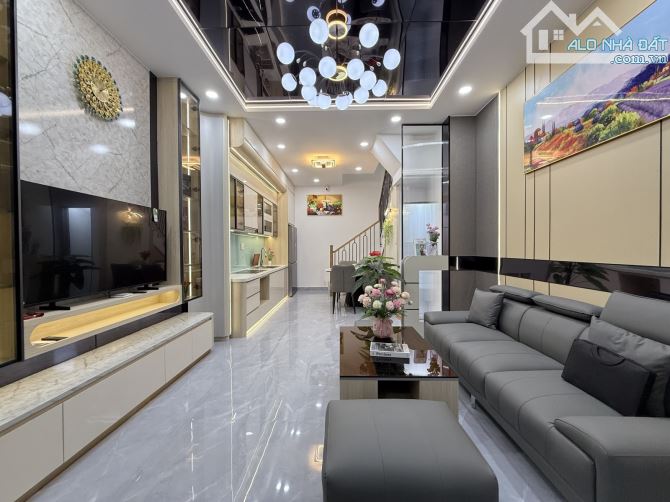 Bán gấp nhà 4 lầu Hẽm Ô Tô. Phan Huy Ích, P.15, Tân Bình 7.38 tỷ. TL - 3
