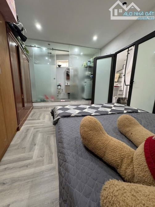 NHÀ ĐẸP HIẾM CÓ PHỐ PHAN ĐÌNH GIÓT : 40M / 3 TẦNG / 4 PHÒNG NGỦ / 3,35TỶ . - 3
