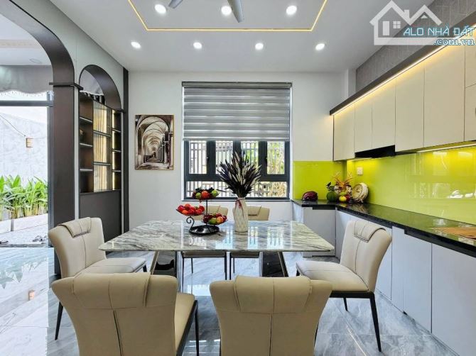 🔥BÁN CĂN VILLA TUYỆT ĐẸP GẦN TÂN SƠN🔥XE HƠI TỚI NHÀ SÂN VƯỜN RỘNG MÁT🔥4PN 5WC 8,6TỶ🔥 - 3