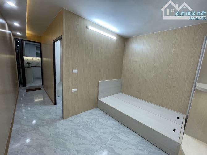 TT Tân Mai 45m2 - Full nội thất - Ô tô đỗ cổng - Ngõ thông Kinh Doanh - Sổ đỏ sẵn giao ịch - 3