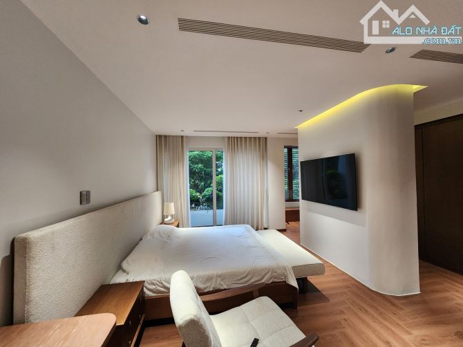 Bán căn nhà vườn siêu đẹp KĐT Việt Hưng - 120m2 x 5 tầng thang máy - MT 6m - Ở sướng - 3