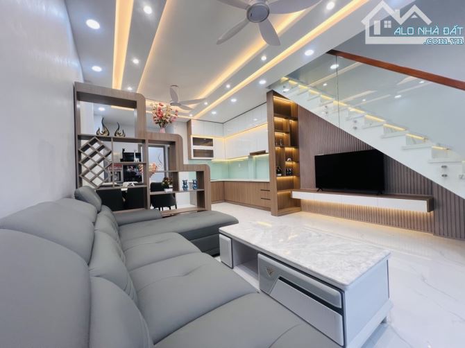 Bán Nhà 110m2 , 7 PN , chia 2 căn vừa ở vừa thuê 7tr/tháng , Huỳnh Tấn Phát , Quận 7 - 3