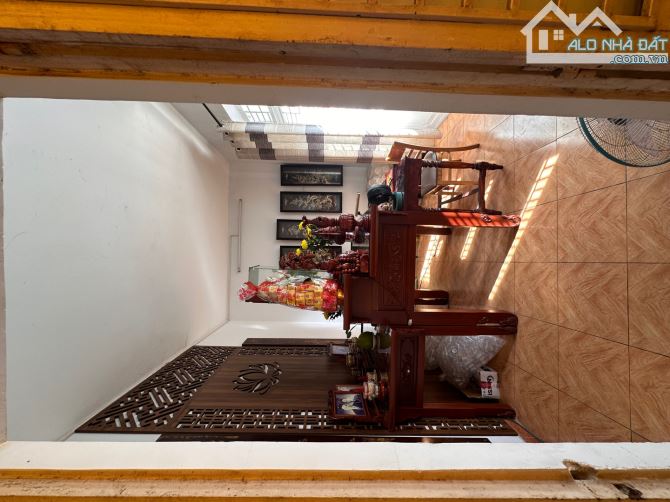 Bán nhà 2MT Phan Thanh. KC: T,2L.DT:75m2.Giá:15.8 TL - 3