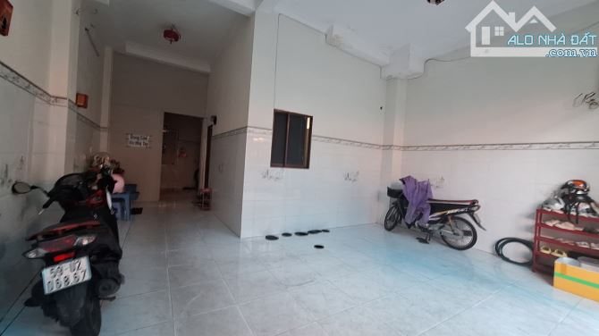 CĂN HỘ DỊCH VỤ - 4 TẦNG -11 PHÒNG - DT 5,8 X 18,8M, GIÁP QUẬN 5, CHỈ 8,8 TỶ - 3