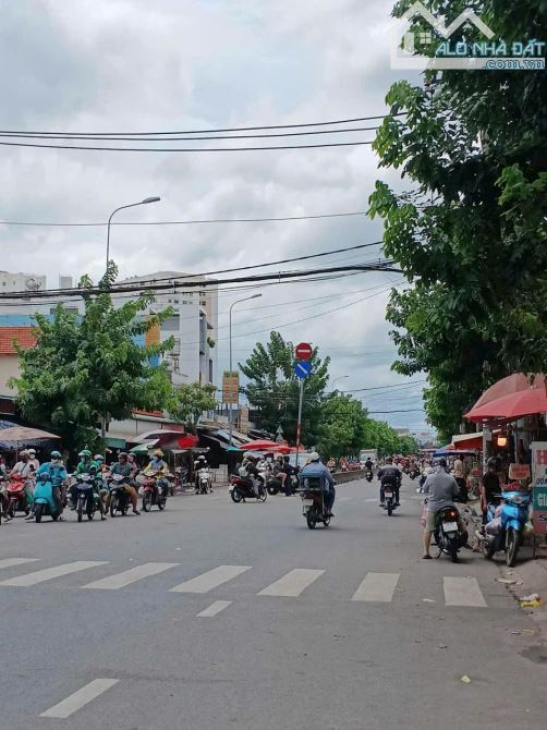 Bán gấp nhà mặt tiền kinh doanh nguyễn thị sóc hóc môn. 7Tầng. 180m2.Giá 13tỷ. - 3