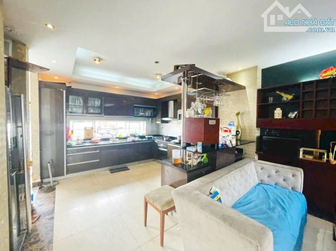 Bán nhà mặt tiền số Tân Quy Quận 7 tiện mở công ty, văn phòng giá 21 tỷ 700 triệu - 3