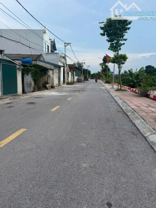 💥 MẢNH ĐẤT VUÔNG ĐẸP 💲 RẺ HƠN CÁC LÔ BÊN CẠNH CẢ TRĂM triệu 👉 TỰ NHIÊN -THƯỜNG TÍN -HÀ - 3