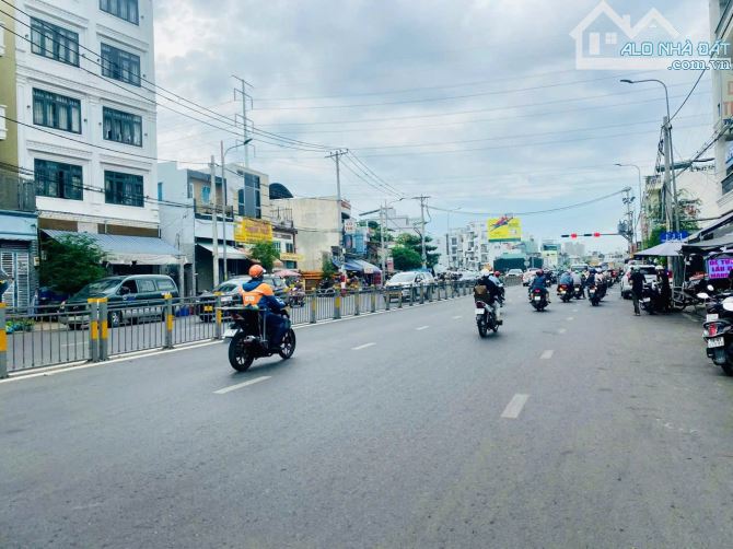 Hàng hiếm - Bán kín nhà mặt tiền mà giá hẻm chỉ "112tr/m2" - Mặt tiền kinh doanh Nguyễn Xí - 3